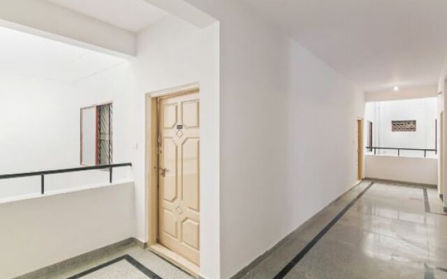 OYO 24047 SilverKey Airport