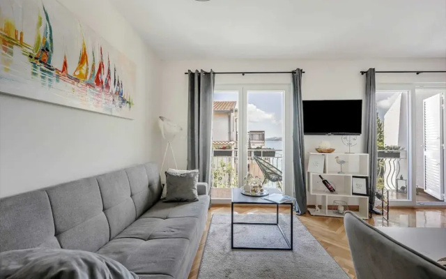 Elegant Tranquil Okrug Gornji Apartments