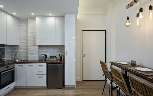 Trendy Living in Koukaki