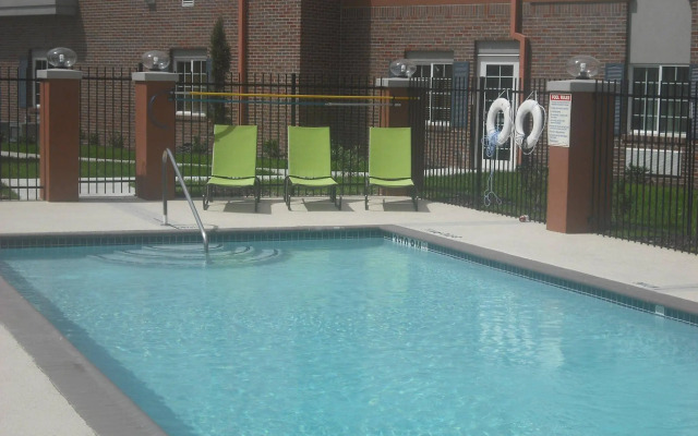 Candlewood Suites League City by IHG