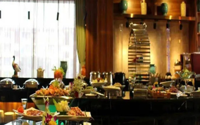 Peace International Hotel - Shangrao