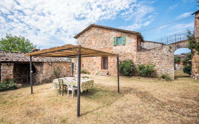Family Tuscany Home Close Via Francigena