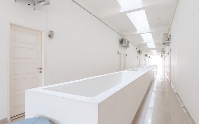 RedDoorz near UISU teladan Medan