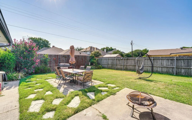 Texas Home w/ Yard: 2 Mi to Prairie Creek Park