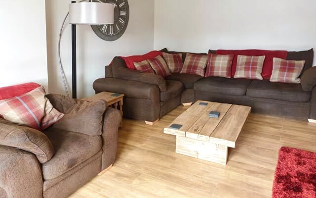 Bridgend House B & B