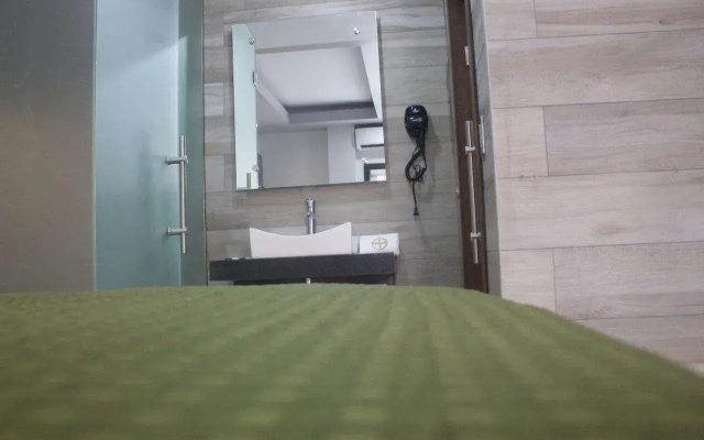 Hotel Grand One Plaza