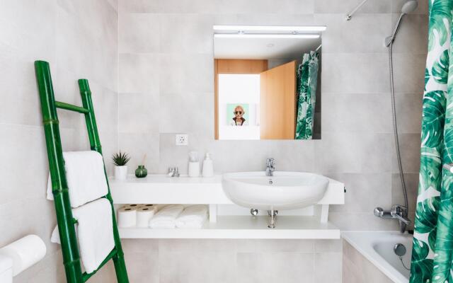 Avant-garde design apartment overlooking the Teide