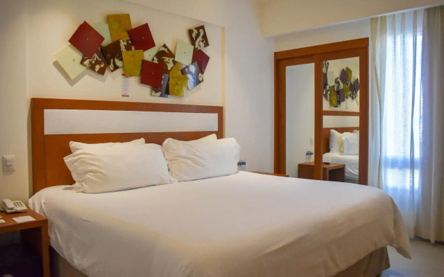 Ambiance Suites Cancun