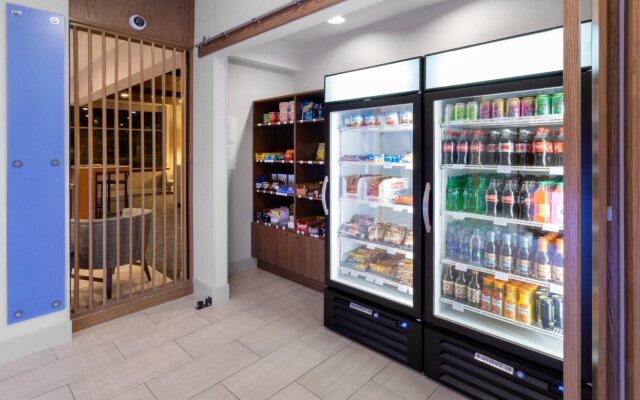 Holiday Inn Express Hotel & Suites Downtown Minneapolis by IHG