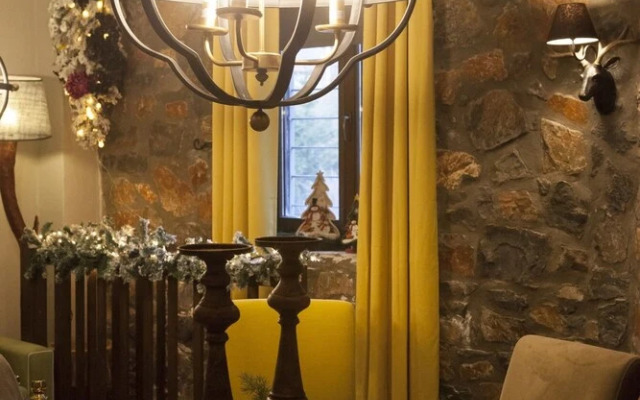 Rock Dandy Mountain House