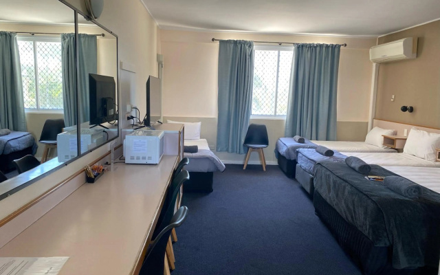 Mid City Motor Inn – Guest Rooms – Mackay