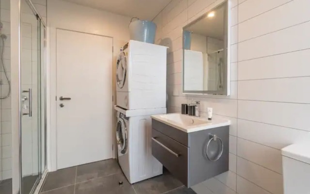 Premium Brand New Central Apt - Carpark