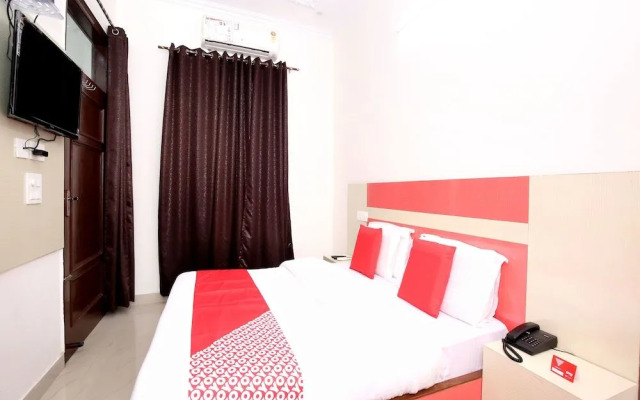 OYO 12025 Hotel Kamal Palace