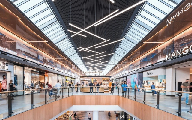 Central Dublin 2-bed Apartment -sleeps 5 & Parking