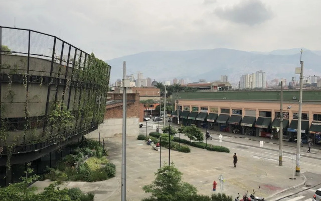 Hotel Plaza Mayor Suites