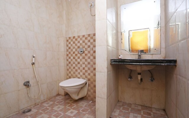 Hotel Vineet by OYO Rooms