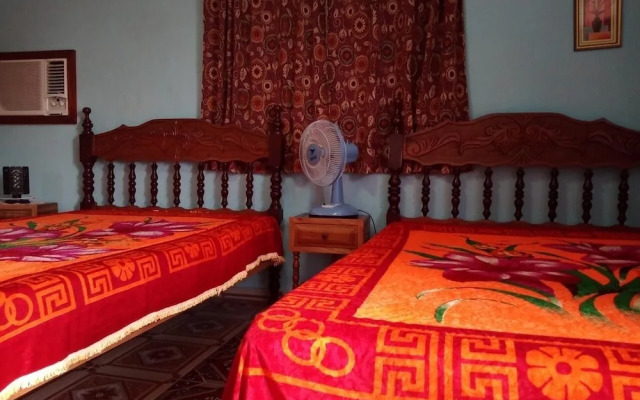 Santa Clara Cuba Bed and Breakfast Hostal Vista Park