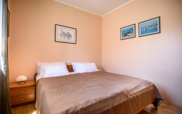 Villa Curic