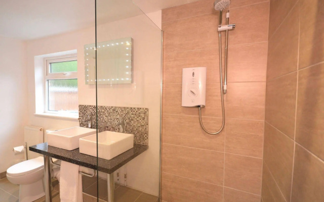 Stonefield Apartments