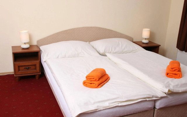 Hotel Aaron