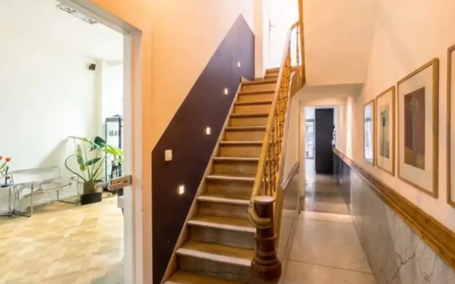 Villa Anvers 4 BDR Parking