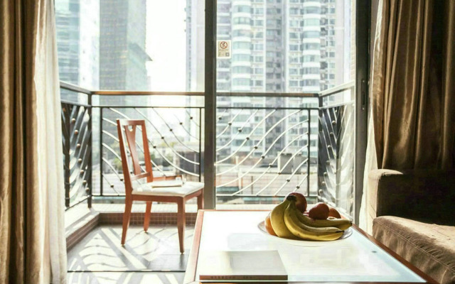 Guangzhou Peace World Apartment