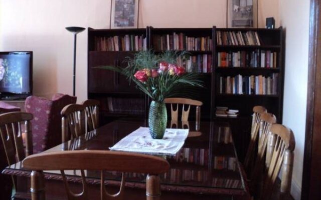 Hostal Residencia en el Cerro