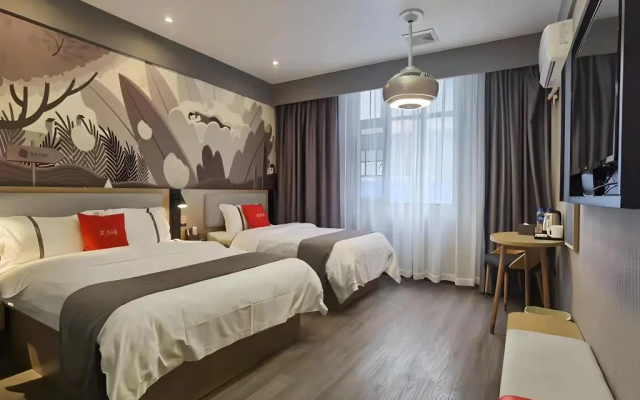 Thank Inn Hotel Hunan Changsha Yuelu Meixi Lake West Bus Station – Guest Rooms – Changsha