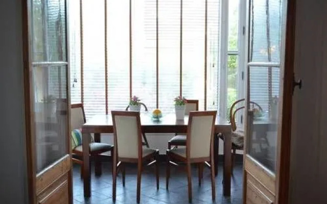 Petunia - Guest House