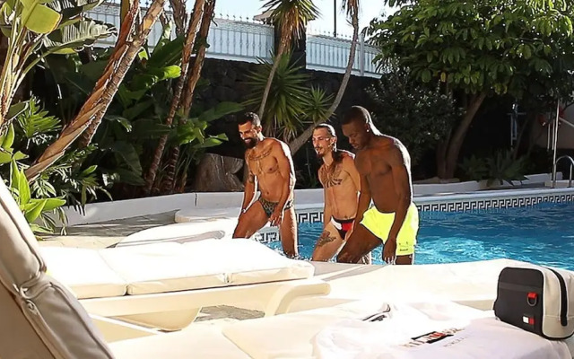 Bayside Concha House Beachfront Oasis With Heated Pool