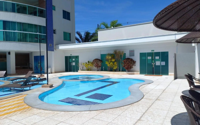 Apartamento com varanda gourmet e churrasqueira Caldas Nova