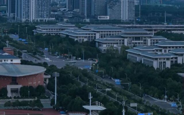 Yurun Select Hotel (Kunming South Railway Station)