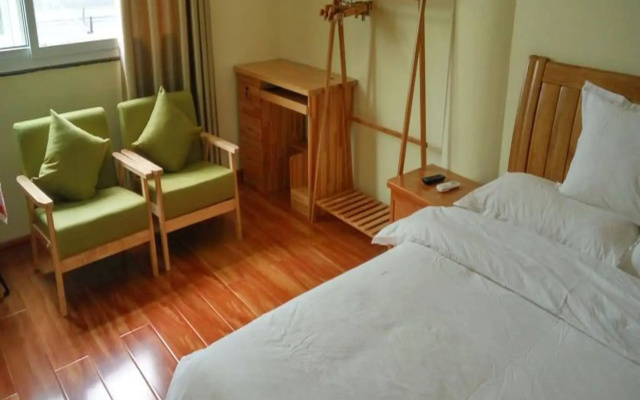 Guilin Lakeside Inn