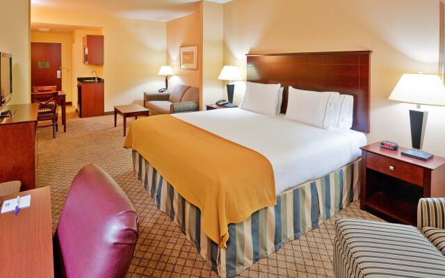 Holiday Inn Express & Suites Millington by IHG
