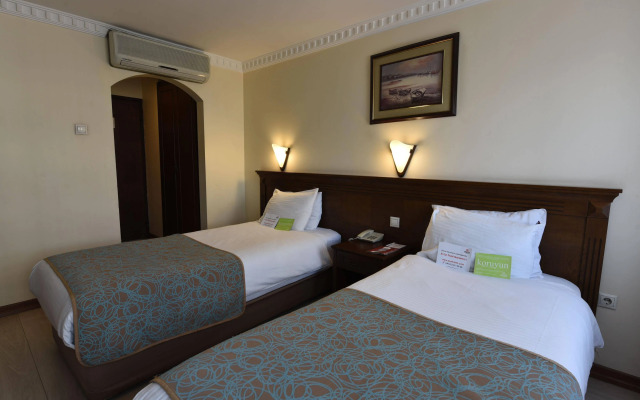 Asal Hotel