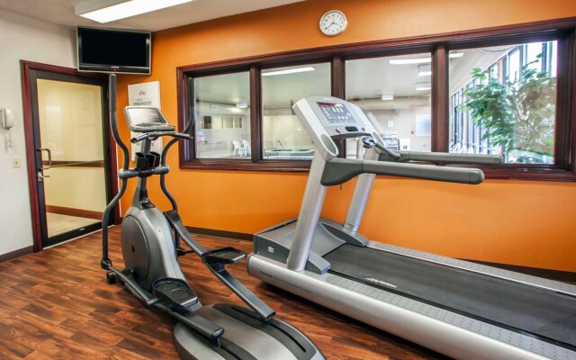 Comfort Suites Elgin