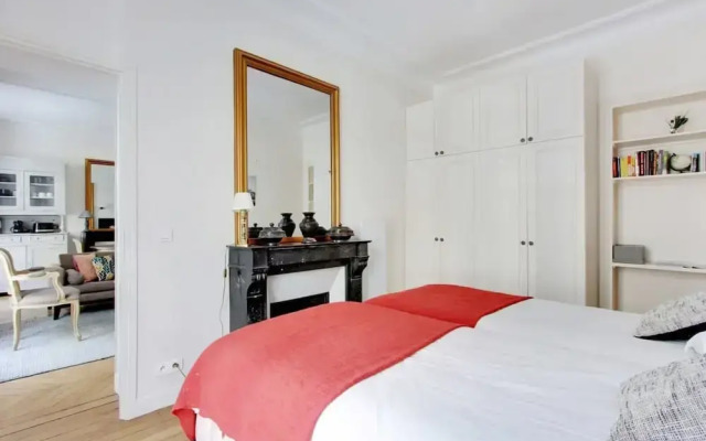 Eiffel Market Charming 2 Bed Apt Near Invalides