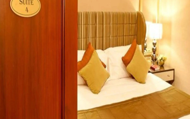 Royal Garden Hotel