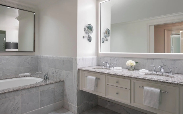 Four Seasons Hotel at Westlake Village