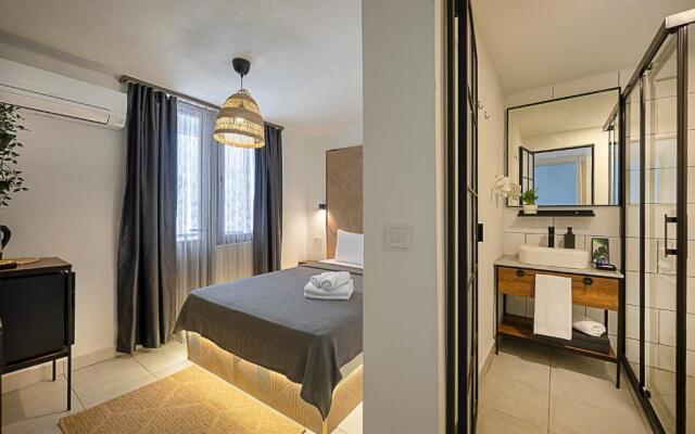 The Easy Rooms Verandah