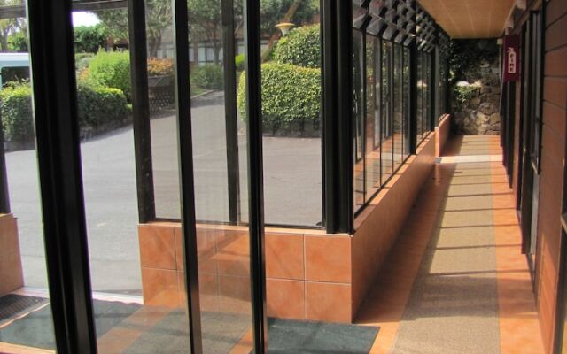 Aotea Lodge