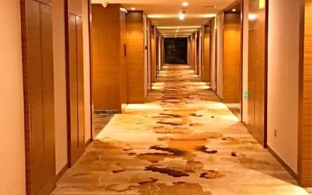 Rowin Grand Hotel – Hotel Rooms – Fangchenggang