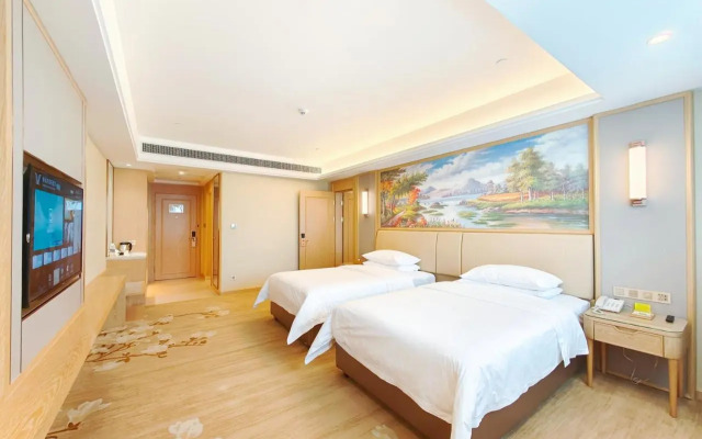 Yijia International Hotel