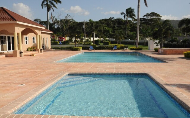 Palm View Villas At Drax Hall Manor