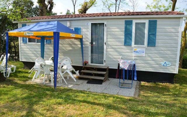 Happy Camp in Camping Cisano San Vito