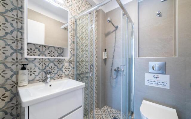 Kleoniki & Irida Residential Complexes