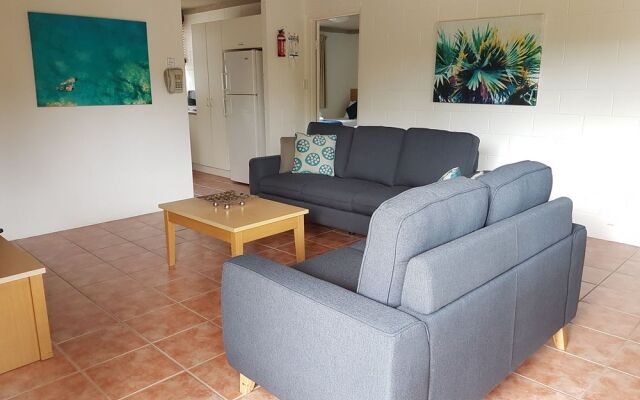 Island Palms Resort
