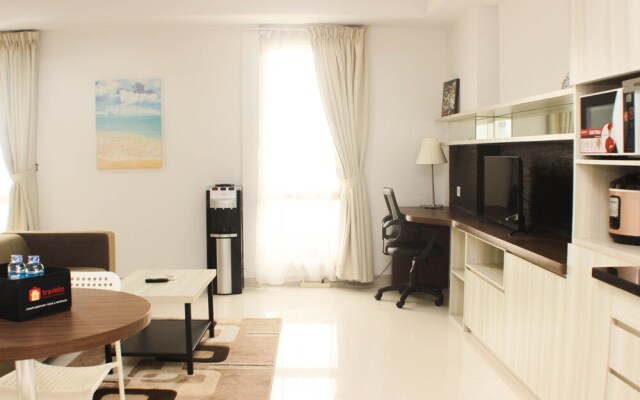 Cozy Studio At Azalea Suites Apartment