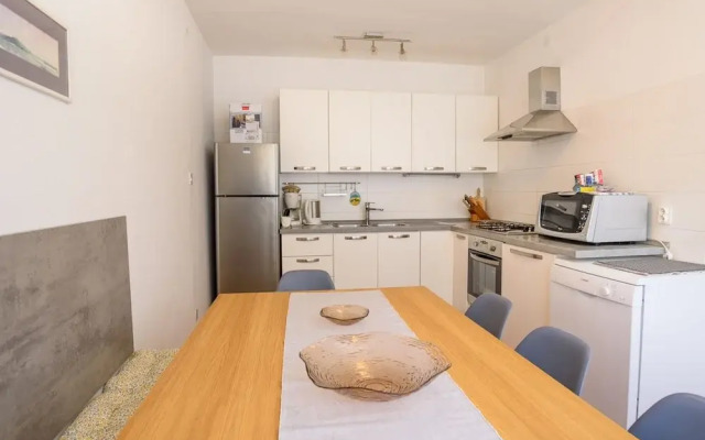 Sunny Street Holiday Home