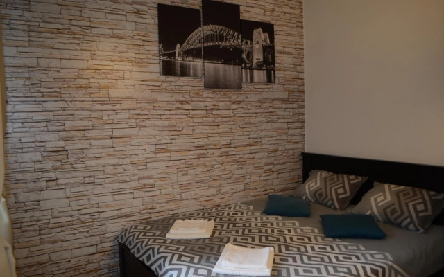 Sara-mala Apartments